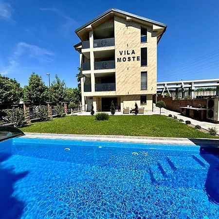 Vila Moste 2 - Free Parking & Pool, Ev Station リュブリャナ エクステリア 写真
